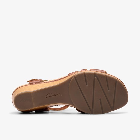 Sandalias Seannah Madi en color tan - Image 3