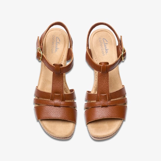 Sandalias Seannah Madi en color tan - Image 6