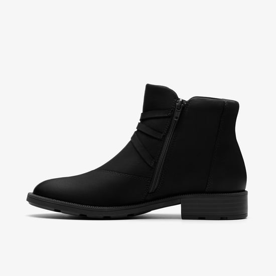 Botas Nubuck Negras Adalynn Faye - Image 2