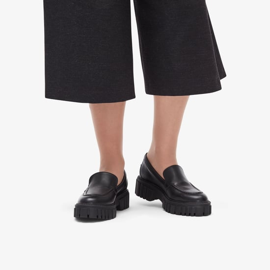 Zapatos Loafer de Páginas en Cuero Negro - Image 2