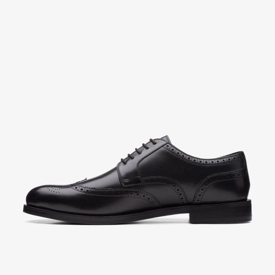 Zapatos de Piel Negra Brogue con Alas Craftdean - Image 2