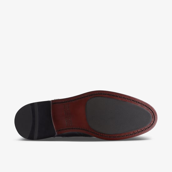 Zapatos de Piel Negra Brogue con Alas Craftdean - Image 3