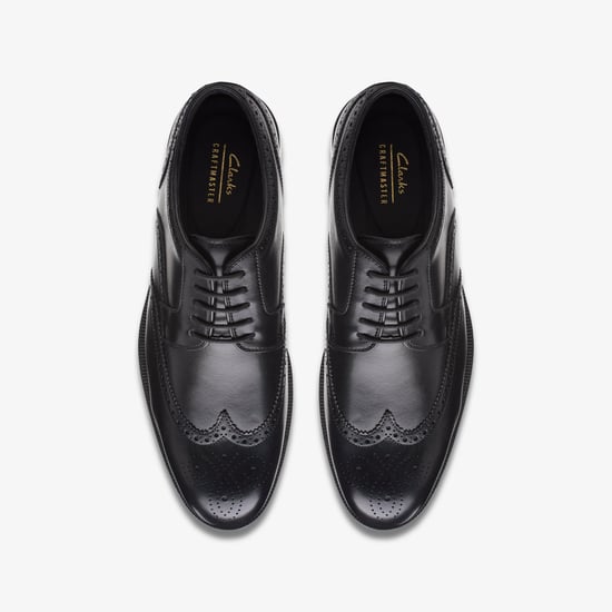 Zapatos de Piel Negra Brogue con Alas Craftdean - Image 6