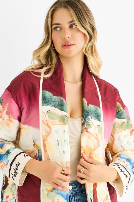 Chaqueta acolchada ligera con estampado acuático en color burdeos - Image 2