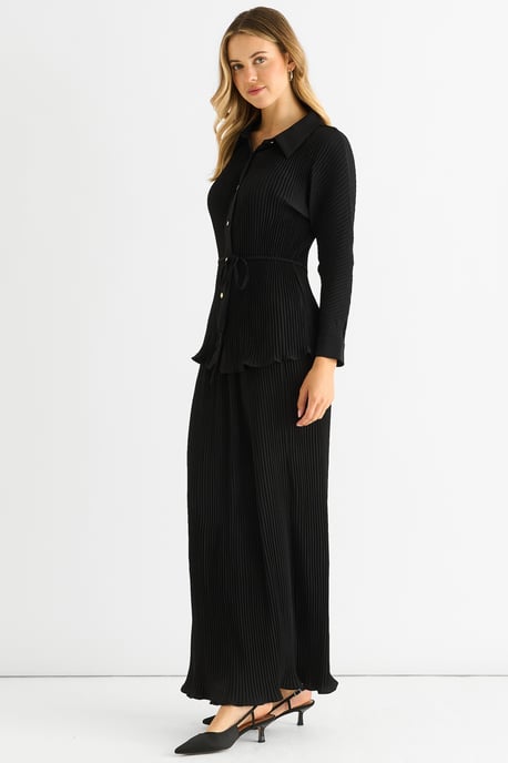 Camisa negra plisada con botones - Image 3