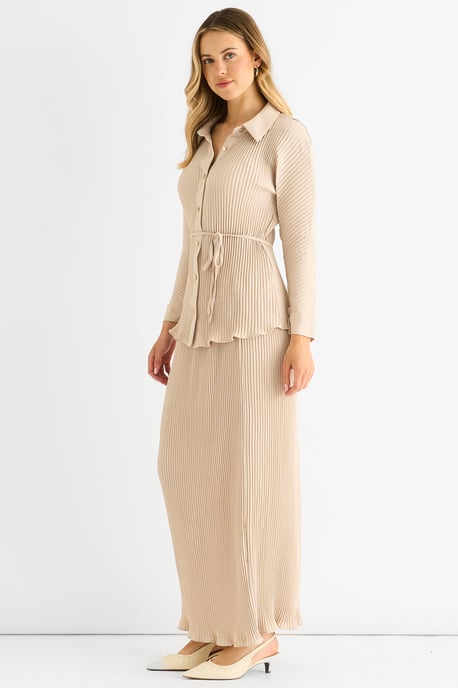 Camisa beige plisada con botones - Image 3