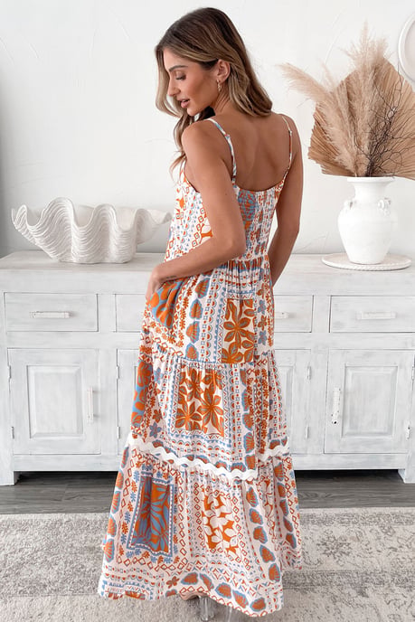 Vestido Maxi Nivelado con Estampado de Patchwork - Image 2