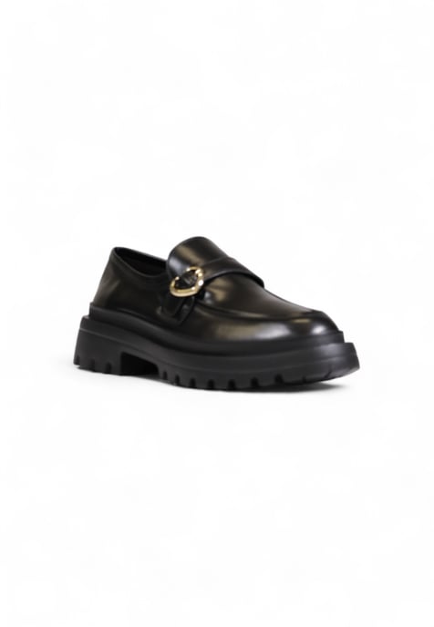 Mocasines de Cuero Negro Suela Gruesa Hebilla Dorada - Image 3