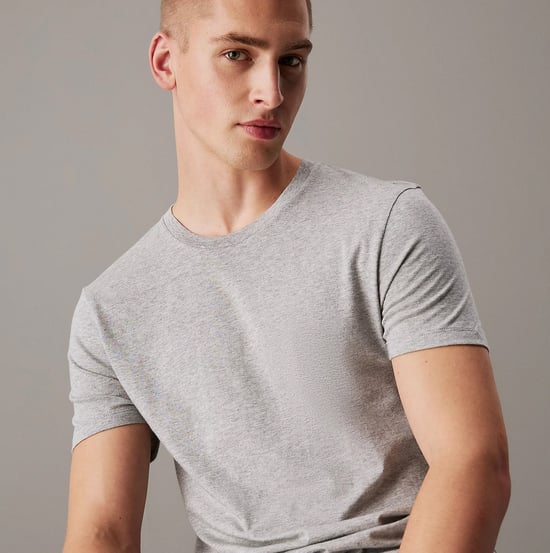 Calvin Klein Paquete de 3 Camisetas para Hombre 100% Algodón Negro/Gris Jaspeado/Blanco - Image 5