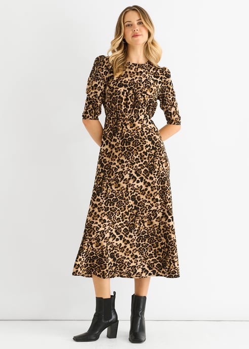 Vestido midi recto de satén con estampado animal marrón - Image 1