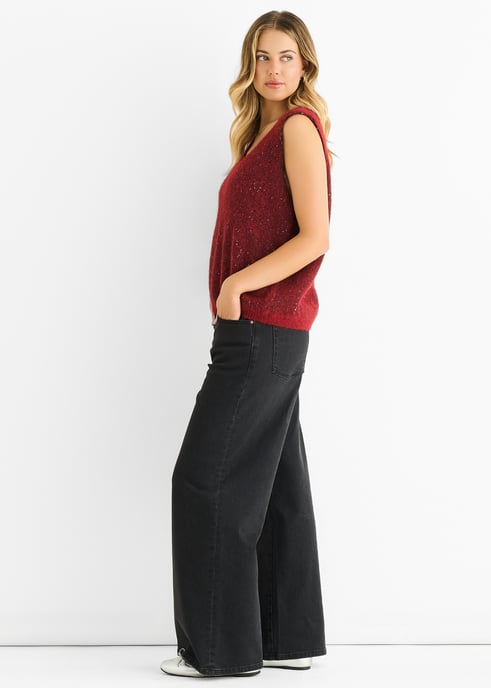 Jersey de punto con cuello en V y lentejuelas rojas brillantes - Image 3