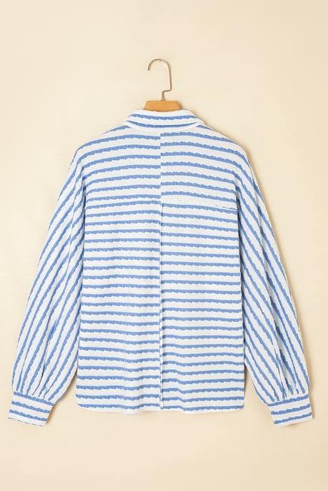 Blusa de botones a rayas - Image 5