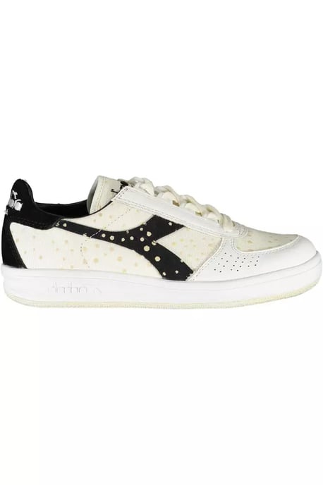 Game L Zapatillas de Lunares - Image 1