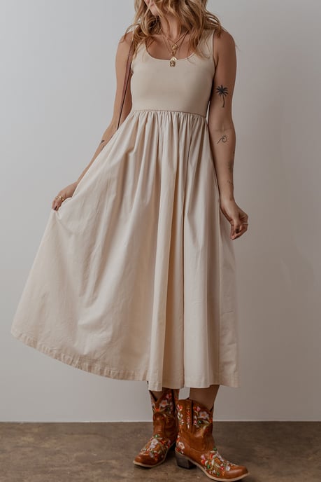 Vestido Midi Ajuste Relajado con Falda Fluida - Image 2