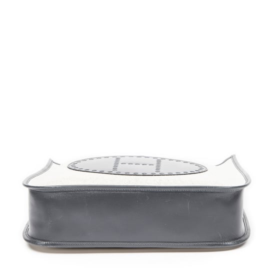 Hermès Evelyne I GM en Beige/Gris Lienzo - Image 6