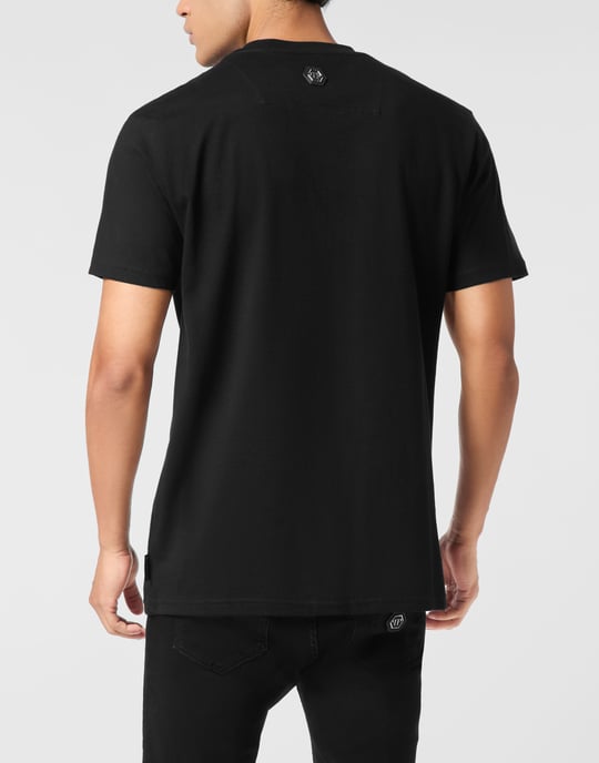 Round Neck T-Shirt Gothic Skull - Image 4