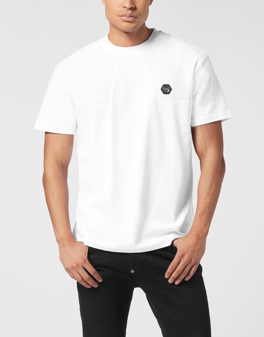 Round Neck T-Shirt Jacquard Crest Cut - Image 2