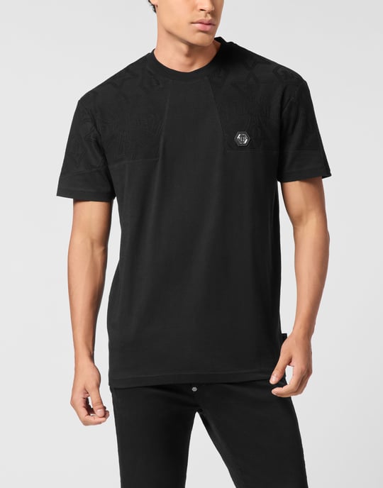 Round Neck T-Shirt Jacquard Crest Cut - Image 5
