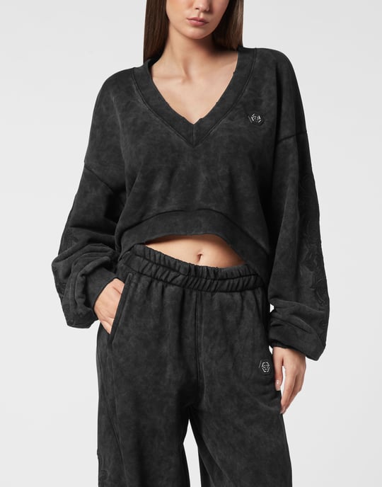 Washed V-Neck Sweatshirt Piercing - Image 2