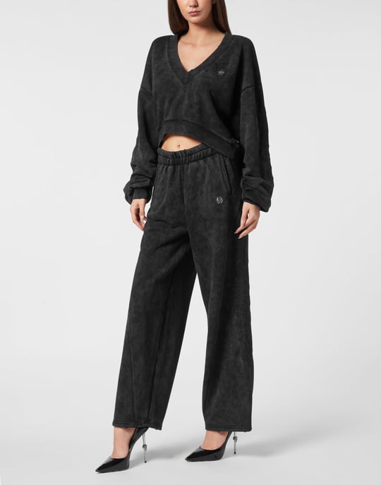 Washed V-Neck Sweatshirt Piercing - Image 4