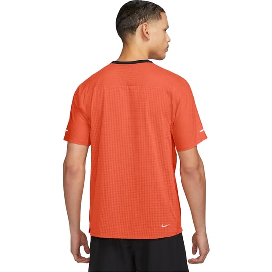 Camiseta Nike Trail Solar Chase Dri-fit Naranja - Image 2