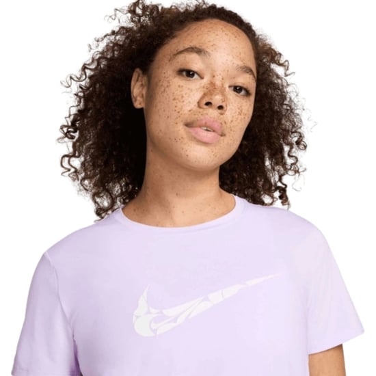 Camiseta De Running Nike One Swoosh Dri-fit Morada - Image 3