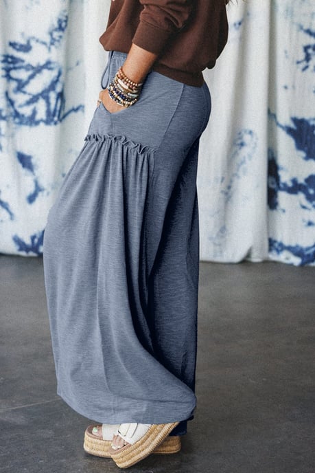 Pantalones de pierna ancha con bolsillo y volantes - Image 3