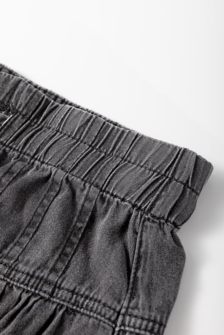 Jeans de pierna ancha con cierre de botones y cordón ajustable - Image 5