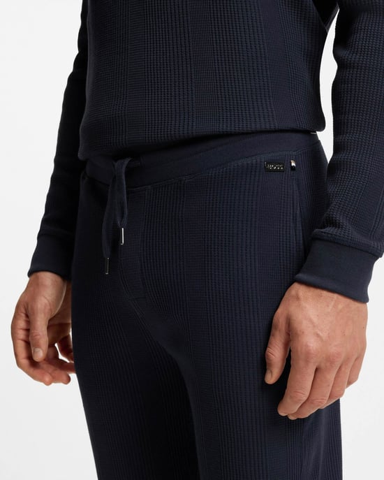 Pantalones de Casa Estructurados en Azul Marino - Image 3