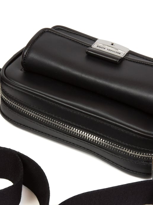 Michael Kors Bradshaw bolso bandolera de cámara extra pequeña con bolsillo - Image 4