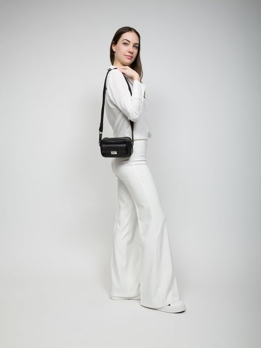 Michael Kors Bradshaw bolso bandolera de cámara extra pequeña con bolsillo - Image 5