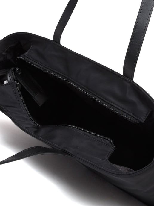 Bolso Tote Multifuncional Grande Khai de Michael Kors en Negro - Image 4