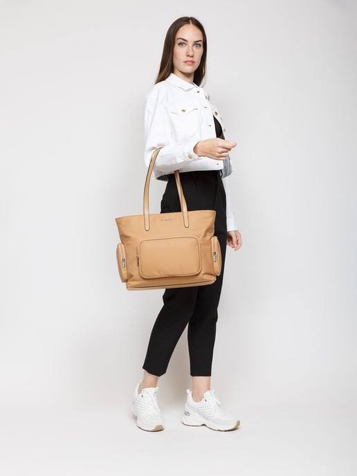 Tote Multifuncional Grande Khai de Michael Kors en Marrón - Image 5