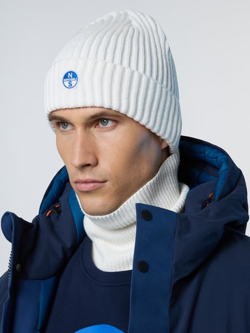 Gorro North Sails con canalé ancho y parche con logo - Image 3