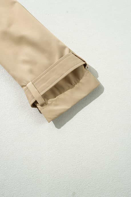 Gabardina Clásica con Cinturón - Image 6