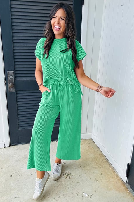 Conjunto de Pantalón de Pierna Ancha de Punto Acanalado - Image 3