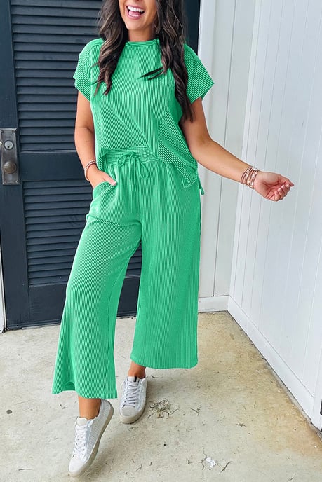 Conjunto de Pantalón de Pierna Ancha de Punto Acanalado - Image 4