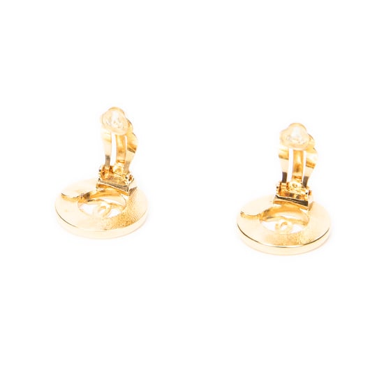 Chanel CC Round Clip On Earrings  en Oro Acero inoxidable sin níquel - Image 4