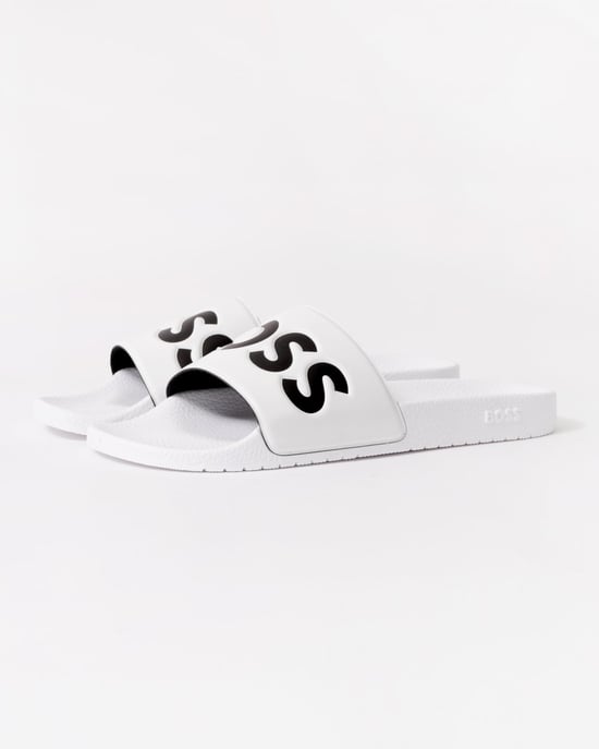Aryeh Con Sandalias Blancas y Detalle de Gran Logo - Image 1