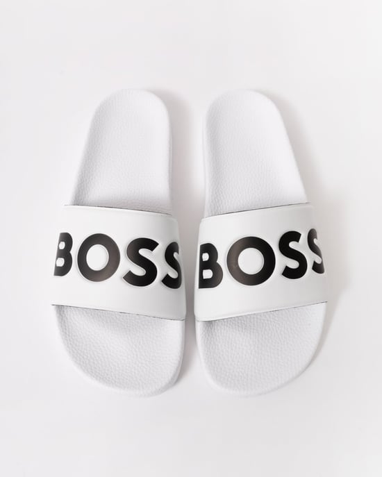 Aryeh Con Sandalias Blancas y Detalle de Gran Logo - Image 2