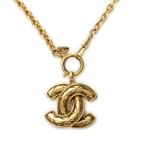 Chanel Quilted CC Pendant Chain Necklace en Oro Acero inoxidable sin níquel - Image 2