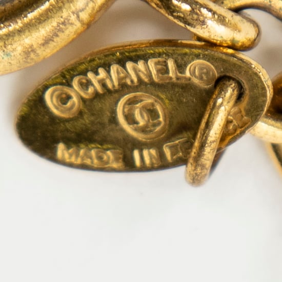 Chanel Quilted CC Pendant Chain Necklace en Oro Acero inoxidable sin níquel - Image 3