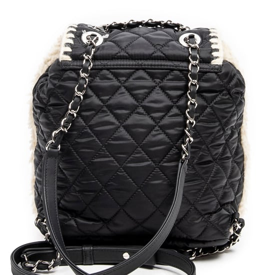 Chanel Coco Neige Flap Backpack en Marfil/Negro Lienzo - Image 5