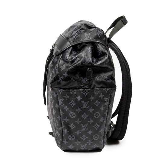 Louis Vuitton Trekking Backpack  en Negro/Gris Lona recubierta - Image 3