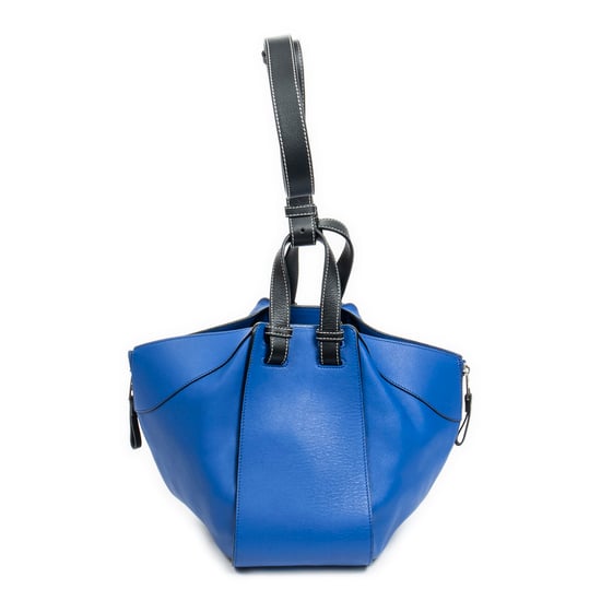 Loewe Small Bicolor Hammock en Azul/Negro Piel de becerro - Image 5