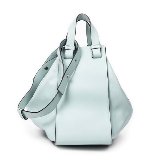 Loewe Extra Large Hammock en Azul claro Piel de becerro - Image 5