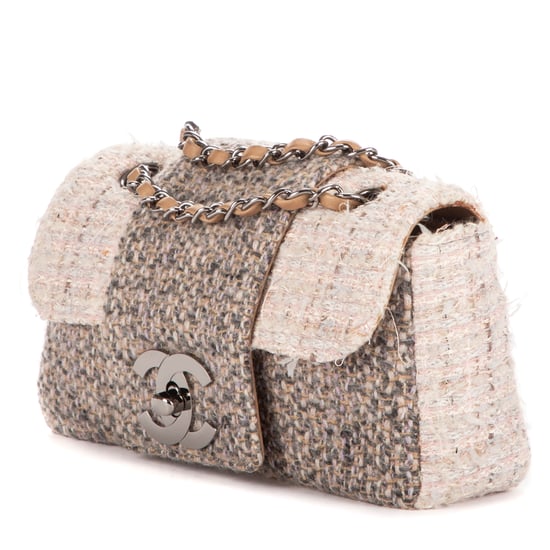 Chanel Vintage Tweed Turnlock Single Flap en Beige/Gris Lienzo - Image 2