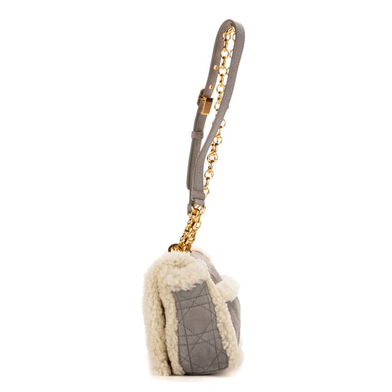 Dior Ltd. Ed. Shearling Caro Small en Gris/Marfil Piel de becerro - Image 3