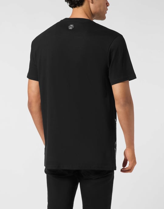 Round Neck T-Shirt Chrome Crest Skull - Image 4