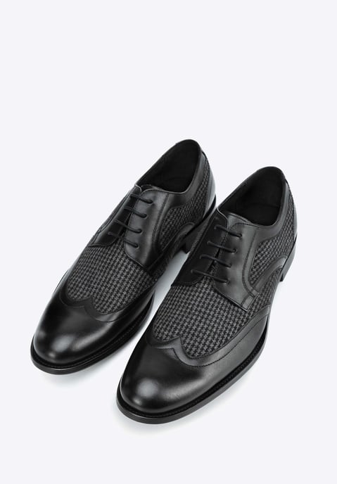 Zapatos Derby Wittchen para hombre en piel negra con inserciones textiles - Image 3
